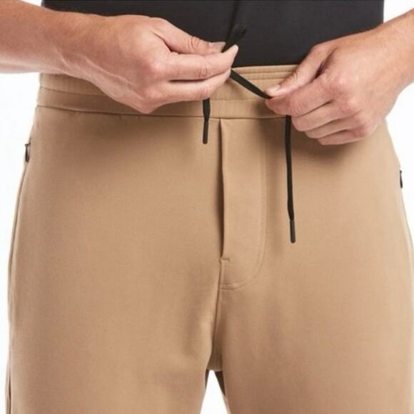 Public Rec Men's Daymaker Pants 32 x 29 All Day Every Day Khaki Casual Stretch - Picture 3 of 13